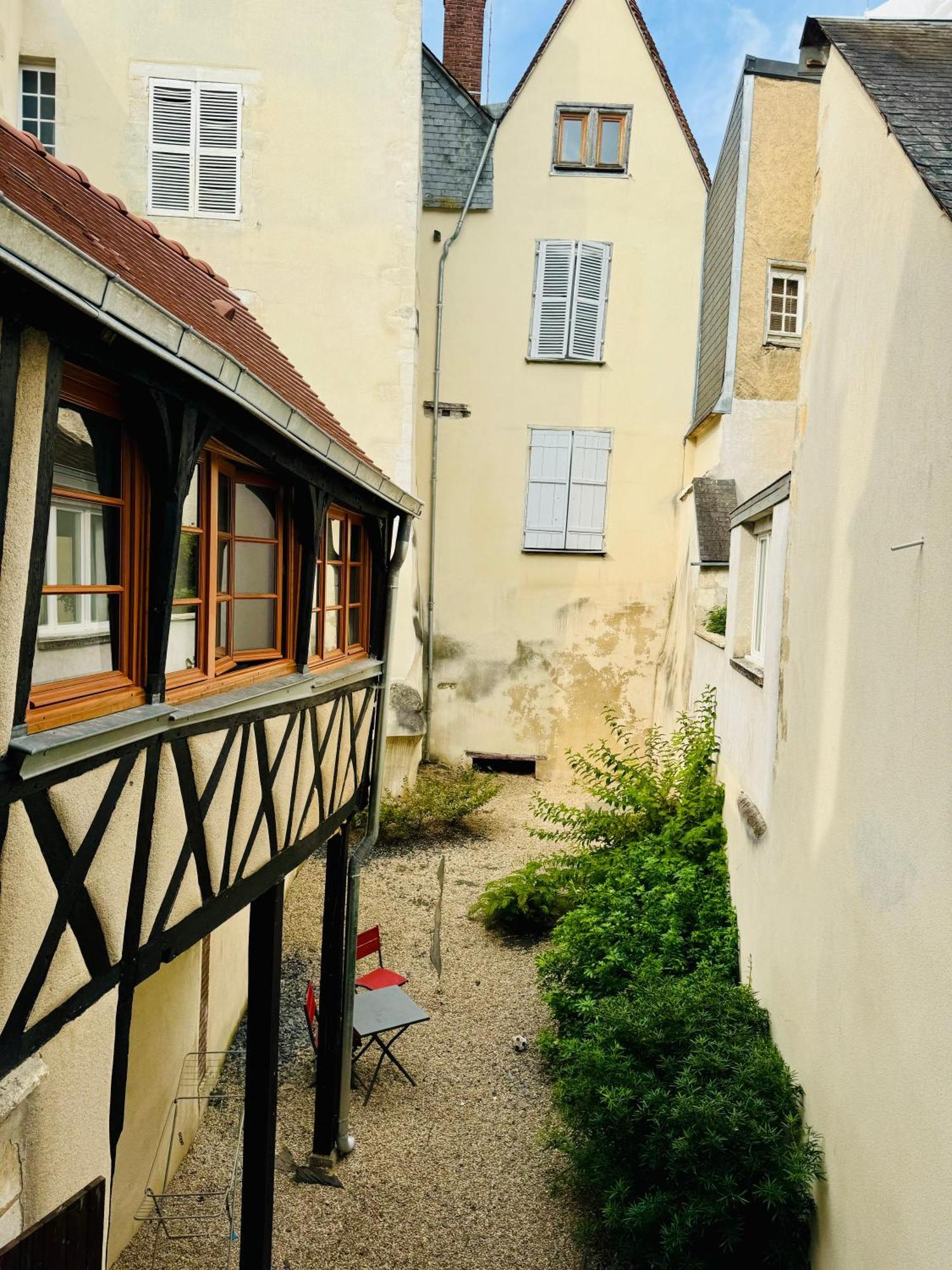 L Atypique De Bourbonnoux Lägenhet Bourges Exteriör bild